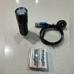 Olight S1R Batton II 1000 Lumens Flashlight, 3 Non-Rechargeable Batteries Inc.